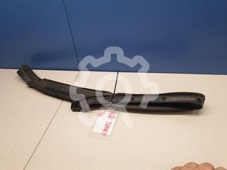 Уплотнитель двери Land Rover Range Rover Sport I 2005 - 2013