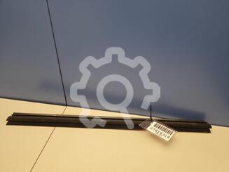 Молдинг двери задней левой Nissan Qashqai (J10) 2006 - 2014