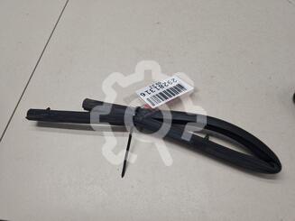 Уплотнитель капота Nissan Note I [E11] 2005 - 2013