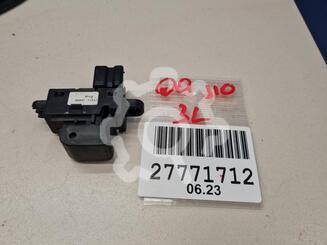 Кнопка стеклоподъемника Nissan Qashqai (J10) 2006 - 2014