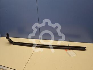 Молдинг двери передней правой Volkswagen Passat CC c 2008 г.