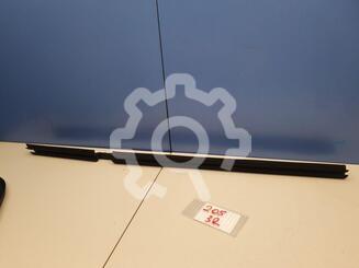 Молдинг двери задней правой Mercedes-Benz C-Klasse IV W205 2014 - 2021