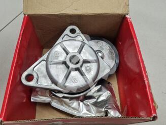 Ролик-натяжитель ручейкового ремня Ford Focus II 2005 - 2011