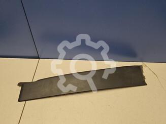Накладка двери задней правой Toyota Avensis III c 2009 г.