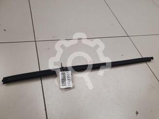 Молдинг двери передней правой Hyundai ix35 2010 - 2015