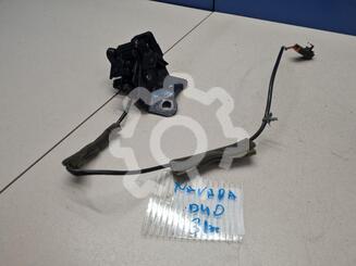 Замок двери Nissan Navara (Frontier) III (D40) 2004 - 2015