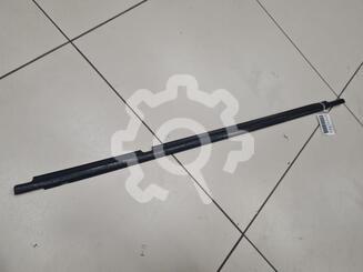 Молдинг двери задней правой Toyota Highlander I (U20) 2001 - 2007