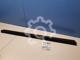 Молдинг двери задней правой Nissan Qashqai+2 (JJ10) 2008 - 2014