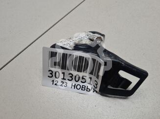 Кронштейн фар правый Toyota RAV 4 II [XA20] 2000 - 2006