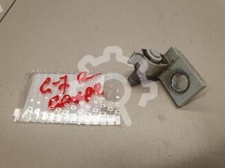 Петля двери передней Volkswagen Golf VII 2012 - 2020