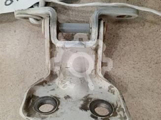 Петля двери задней Mazda Demio I [DW] 1997 - 2003