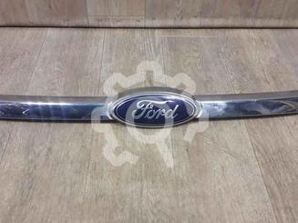 Молдинг решетки радиатора Ford Ranger III 2011 - 2015