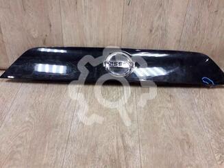 Накладка крышки багажника Nissan Qashqai (J11) c 2014 г.