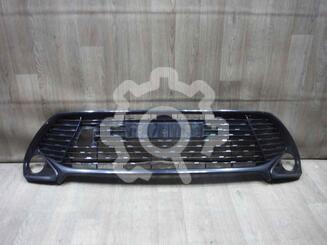 Решетка в бампер Toyota Camry VII [XV50] 2011 - 2018
