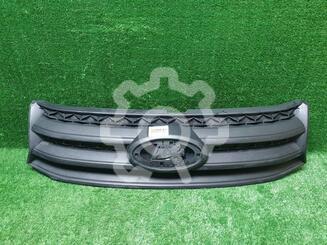 Решетка радиатора Lada Largus 2012 - н.в.