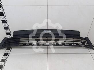 Решетка в бампер Toyota RAV 4 IV [CA40] 2012 - 2019
