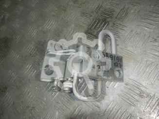 Петля двери Audi Q7 2005 - 2014 г.