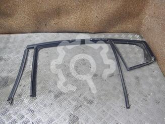 Уплотнитель стекла двери Chevrolet Cruze I 2009 - 2015