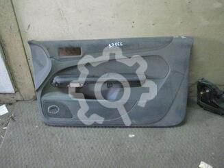 Обшивка двери передней правой Ford Focus II 2005 - 2011