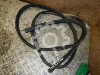 Уплотнитель багажника Ford Focus II 2005 - 2011