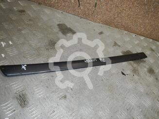 Молдинг двери задней правой Ford Focus II 2005 - 2011