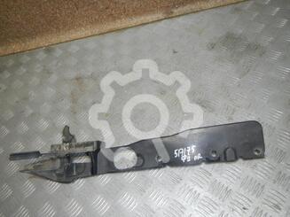 Накладка крыла переднего правого Ford Focus II 2005 - 2011