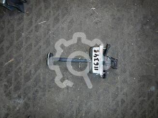 Ограничитель двери Ford Focus II 2005 - 2011