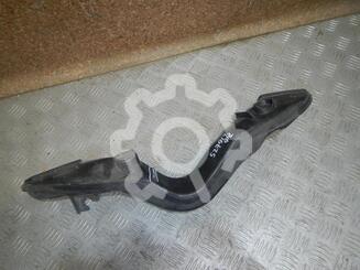 Воздухозаборник (внутри) Ford Focus II 2005 - 2011