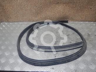 Уплотнитель багажника Ford Focus II 2005 - 2011
