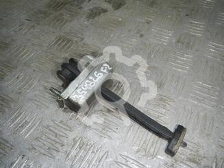 Ограничитель двери Ford Focus II 2005 - 2011