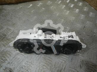 Блок управления климатической установкой Ford Focus II 2005 - 2011