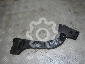 Кронштейн бампера заднего Ford Focus III 2011 - 2019