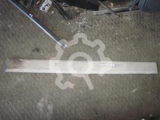 Молдинг двери передней правой Ford Fusion 2002 - 2012