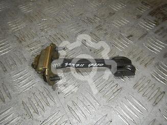 Ограничитель двери Ford Fusion 2002 - 2012