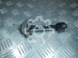 Ограничитель двери Ford Fusion 2002 - 2012
