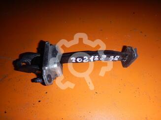 Ограничитель двери Ford Fusion 2002 - 2012