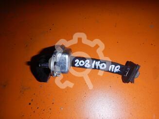 Ограничитель двери Ford Fusion 2002 - 2012