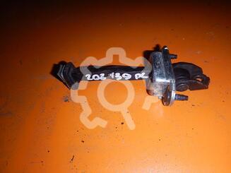 Ограничитель двери Ford Fusion 2002 - 2012