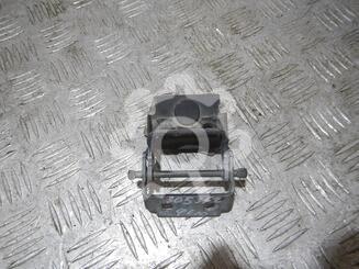 Петля двери багажника Ford Fusion 2002 - 2012