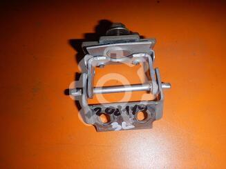 Петля двери багажника Ford Fusion 2002 - 2012