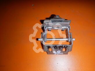 Петля двери багажника Ford Fusion 2002 - 2012