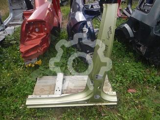 Стойка центральная левая Ford Fusion 2002 - 2012