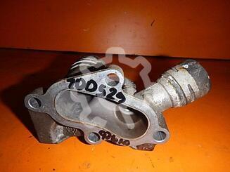 Фланец двигателя системы охлаждения Ford Fusion 2002 - 2012