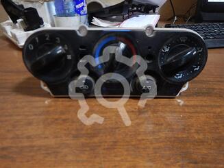 Блок управления климатической установкой Ford Fusion 2002 - 2012