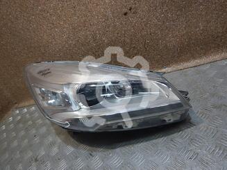 Фара правая Ford Kuga II 2012 - 2019