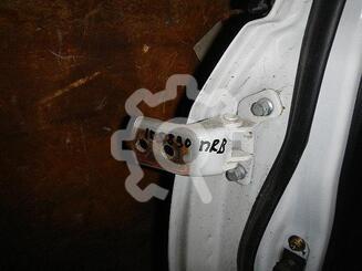 Петля двери Geely MK c 2008 г.