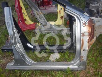 Стойка центральная правая Geely MK c 2008 г.