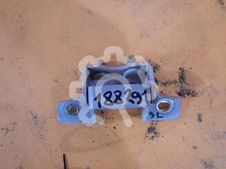 Петля двери багажника Hyundai Elantra III [XD] 2000 - 2010