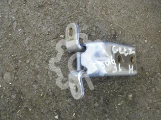 Петля двери Hyundai Getz 2002 - 2011