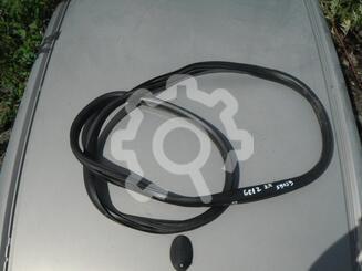 Уплотнитель двери Hyundai Getz 2002 - 2011